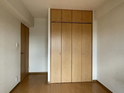 同じ６帖洋室です。(寝室)