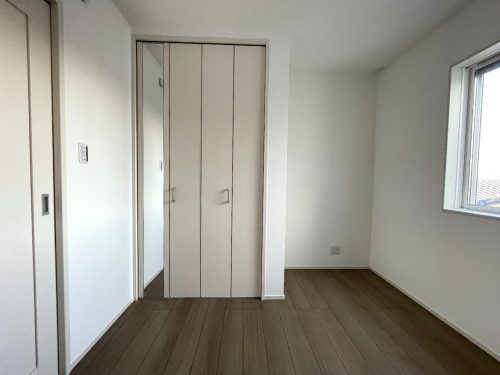 ３階4.7帖のお部屋も使いやすいクローゼット有(子供部屋)