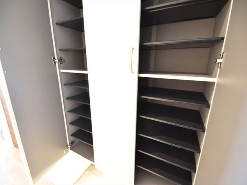 タップリ収納できるシューズボックス(玄関)