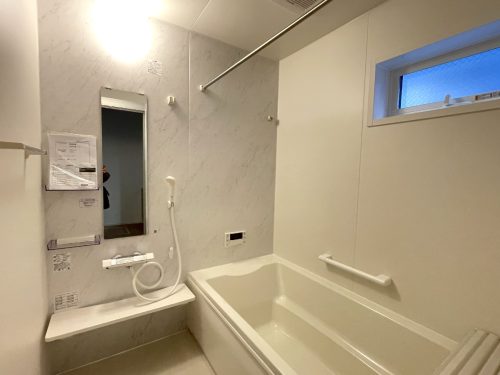 一坪タイプのゆったりバスルーム(風呂)