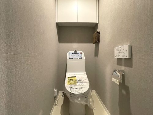 シンプルトイレも新品