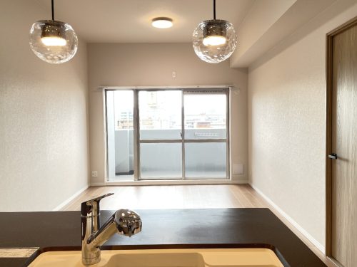 調理中も視界を遮る物がない！リビング内のキッチン♪(キッチン)