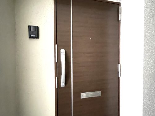 共用部分の各住戸の玄関ドア(玄関)