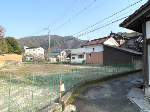 公道に面した農地