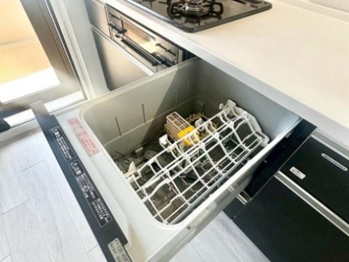 食器洗浄乾燥機も設置済み♪(キッチン)