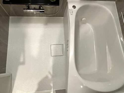 バスタブも体が収まりやすい豆型(風呂)