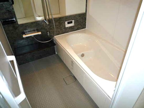 浴室暖房乾燥機付のユニットバス(風呂)