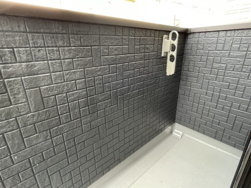 衣類の天日干しもバルコニーが使えます。