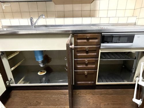 使いやすく収納も豊富なキッチンです(キッチン)