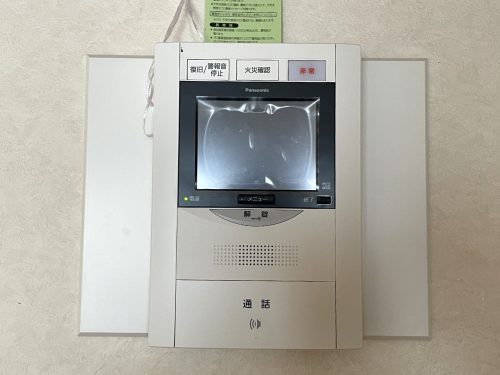 モニター付きのインターホン