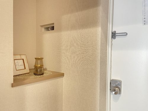 玄関ディスプレイ用の棚(玄関)